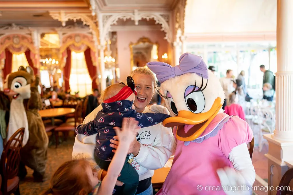 Disneyland California Minnie and Friends Character Breakfast