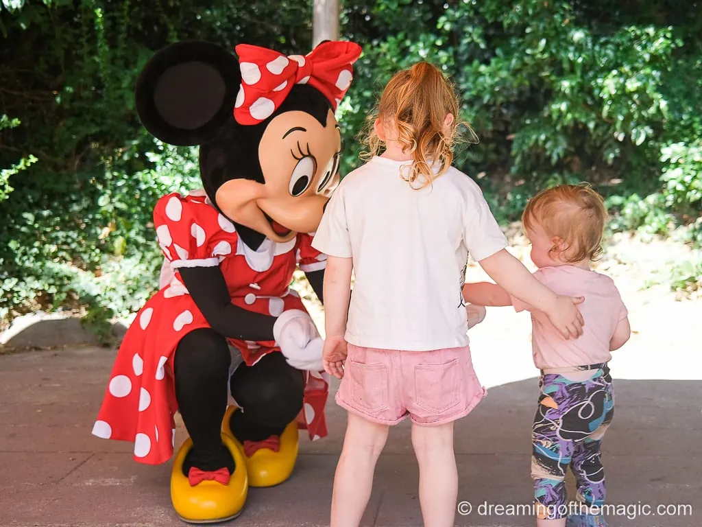 Where to Meet Minnie Mouse at Disneyland Paris