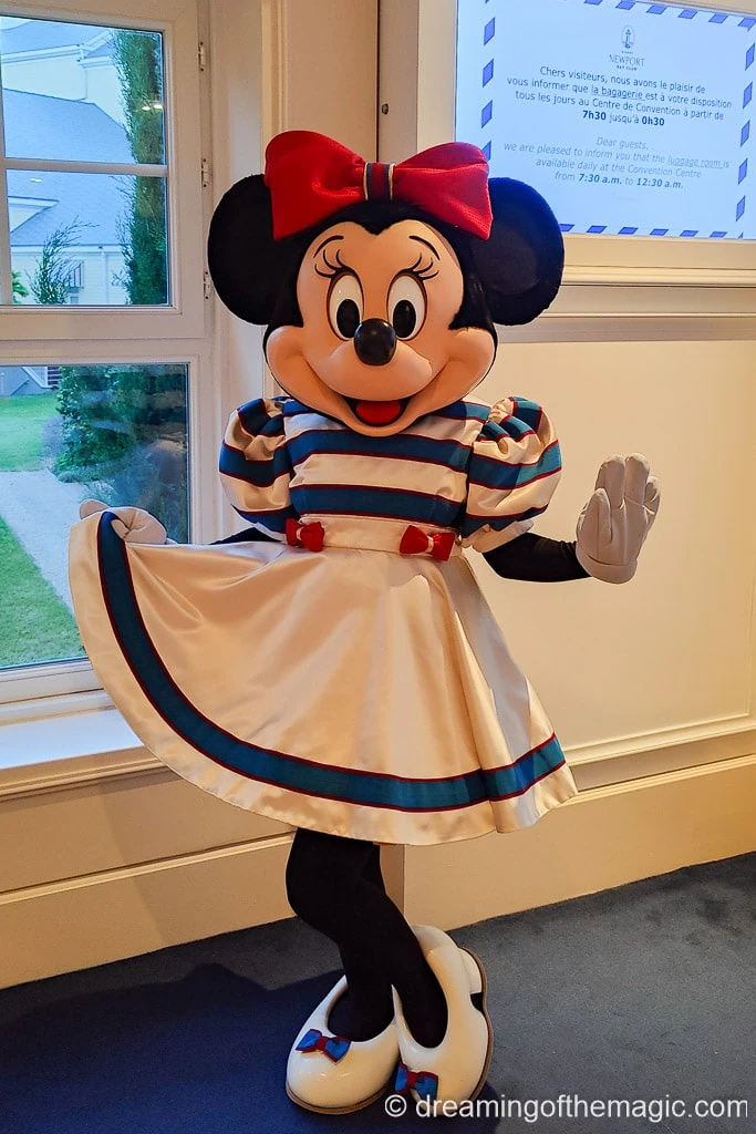 Where to Meet Minnie Mouse at Disneyland Paris