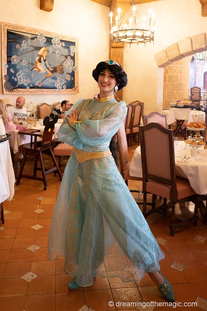 Jasmine at Auberge de Cendrillon