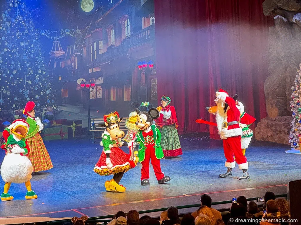 Disneyland Paris Christmas Guide