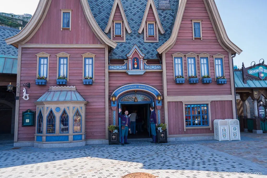 Arendelle Boutique in World of Frozen Disney Adventure World
